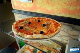 pizza tonno Helmond Brouwhuis Eindhoven